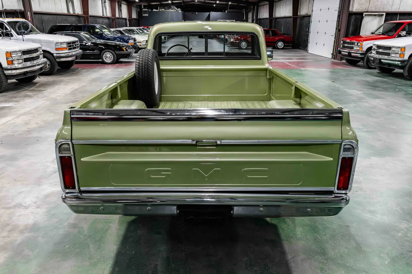 1969-GMC-C10-Green-A19436-36.jpg